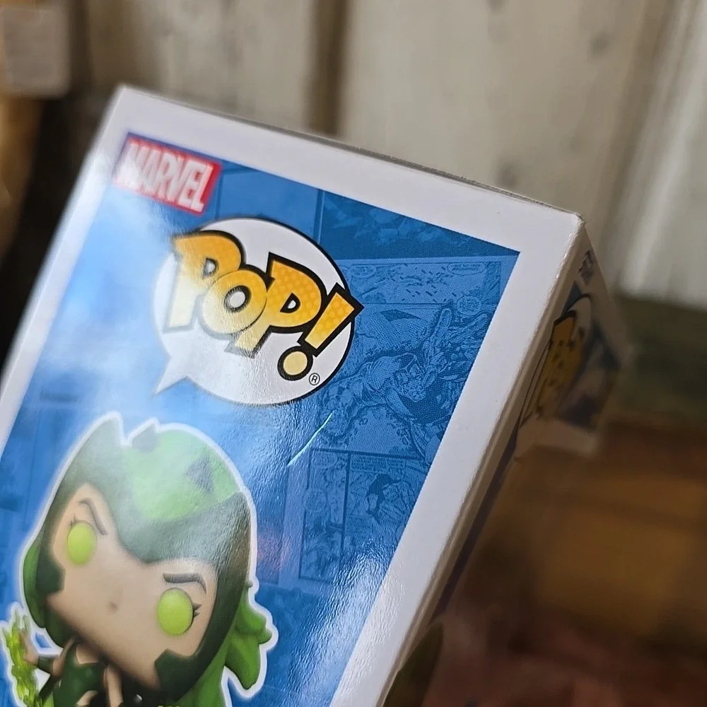 Funko POP! Marvel: X-Men - Polaris #927 - 2021 NYCC‎ Exclusive - (Glows ITD)